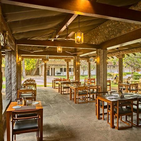 Heritage Madurai Ngoại thất bức ảnh The restaurant at the hotel