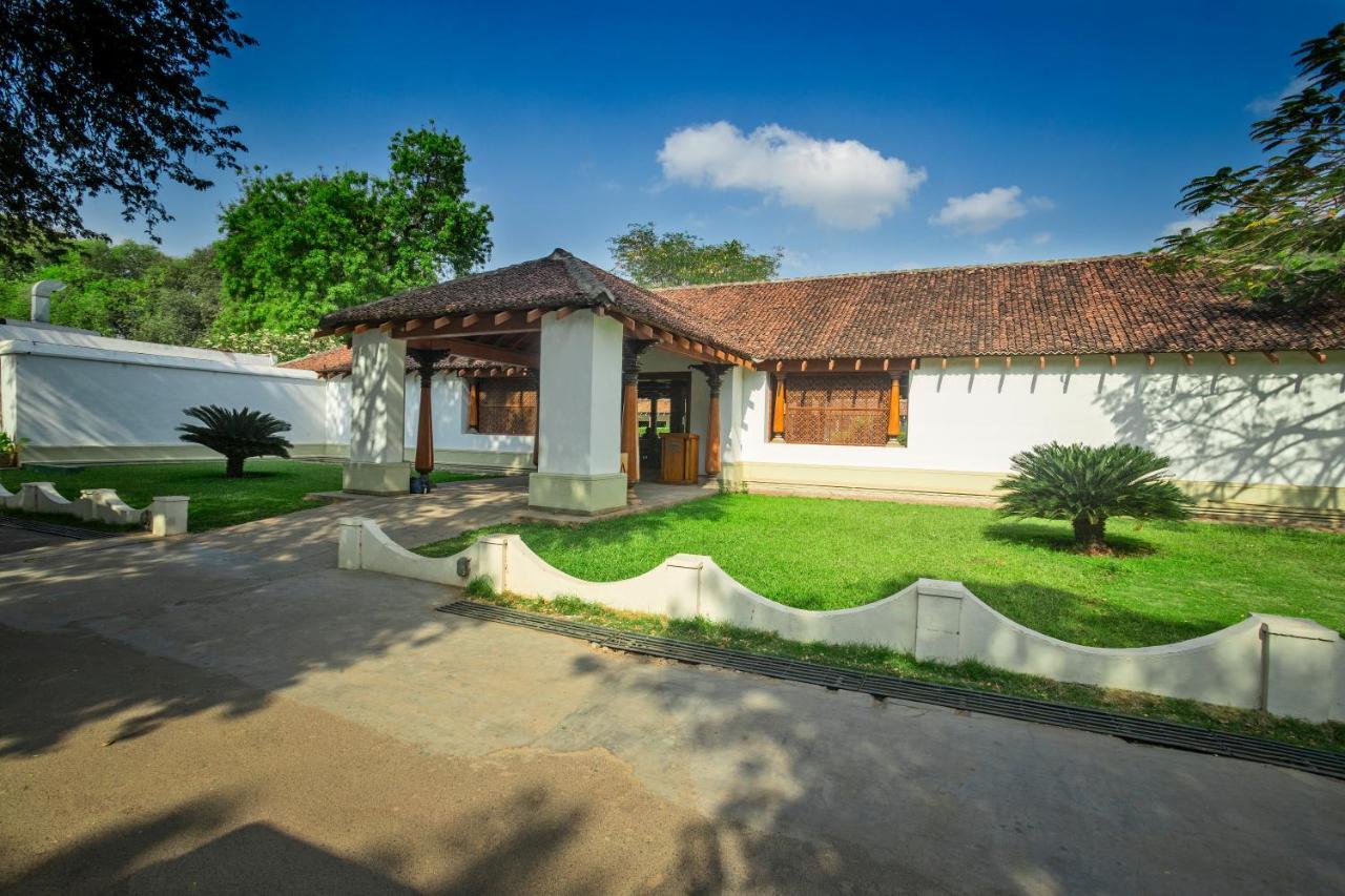 Heritage Madurai Ngoại thất bức ảnh The residence of the Sri Lankan Ambassador to Vietnam